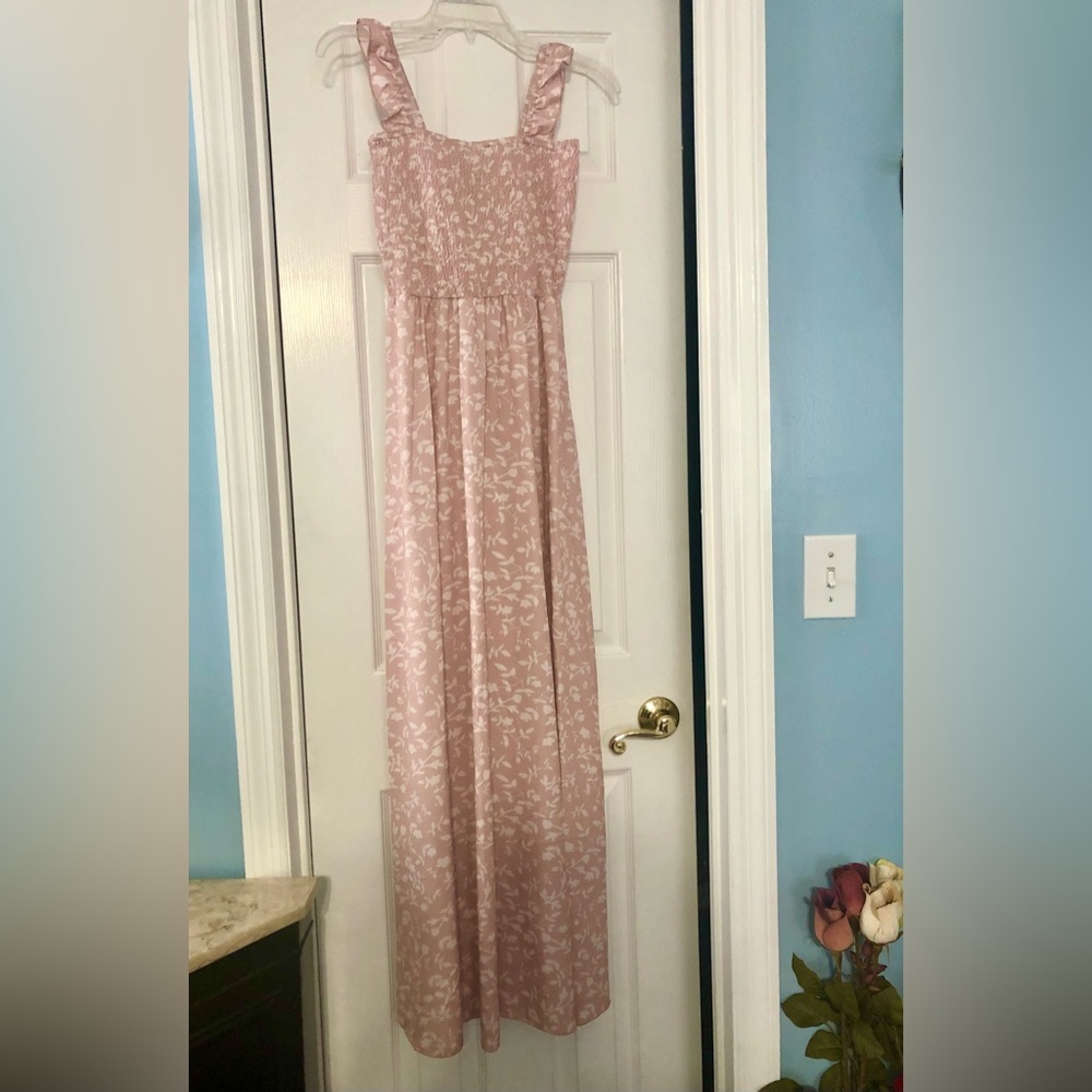 Boutique Style Maxi Dress (NWT) - Picture 2 of 2